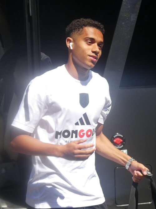 Joshua King