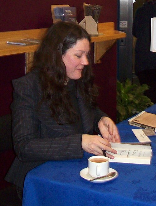 Helen Macdonald