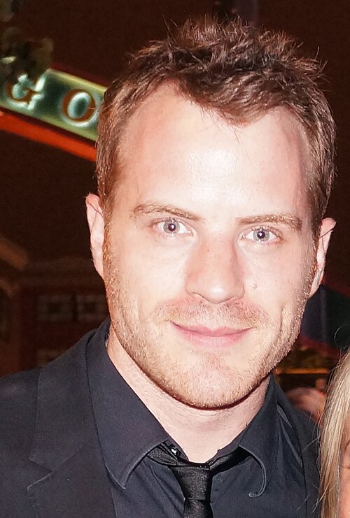 Robert Kazinsky