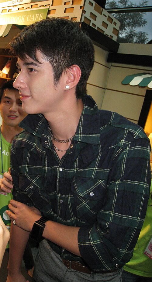 Mario Maurer