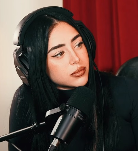 Nicki Nicole